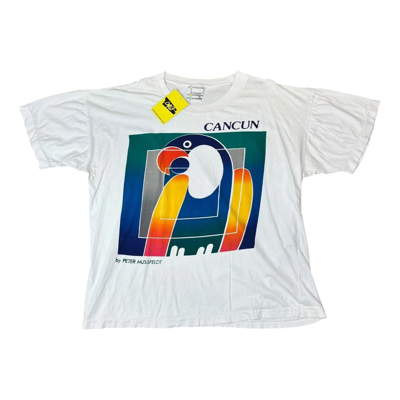 USA Cancun Parrot by Peter Mussfeldt Souvenir T-shirt